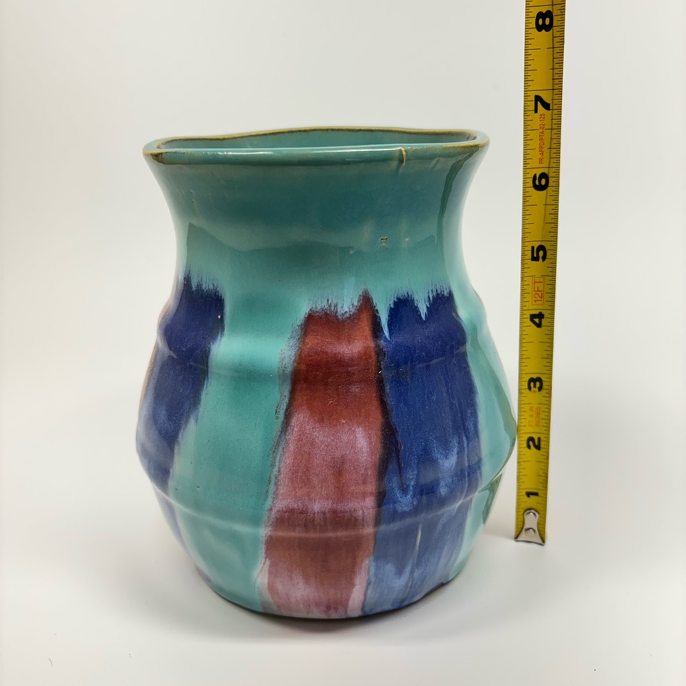 Vintage 1920'S Early Hull Art Pottery 6.75" Striped Ribbed Vase - Picture 10 of 10